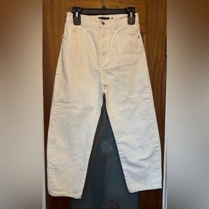 Levi’s Women’s White Made & Crafted Barrel Relaxed Loose Fit Cropped Jeans 24